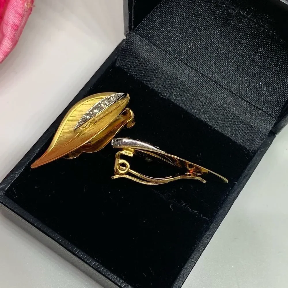 VINTAGE⚜️ESTATE 12K GOLD FILLED Crystal Clip Earrings